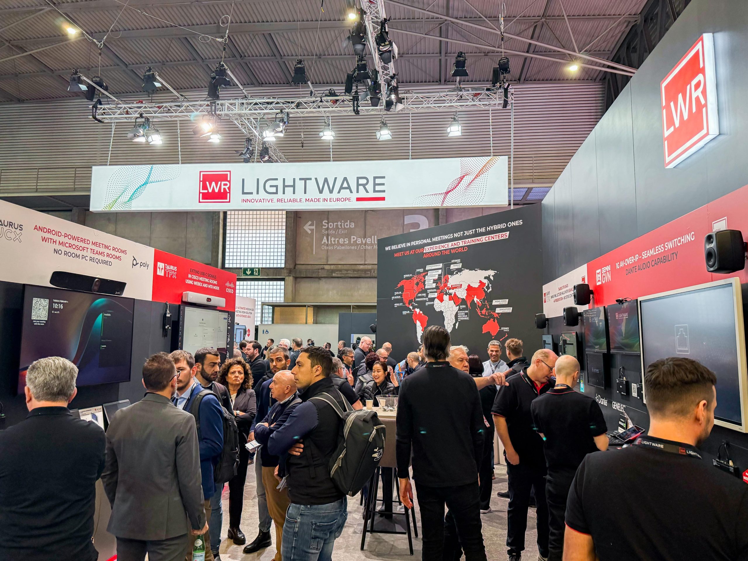 AV sobre IP en espacios corporativos: por qué Lightware está liderando la transición